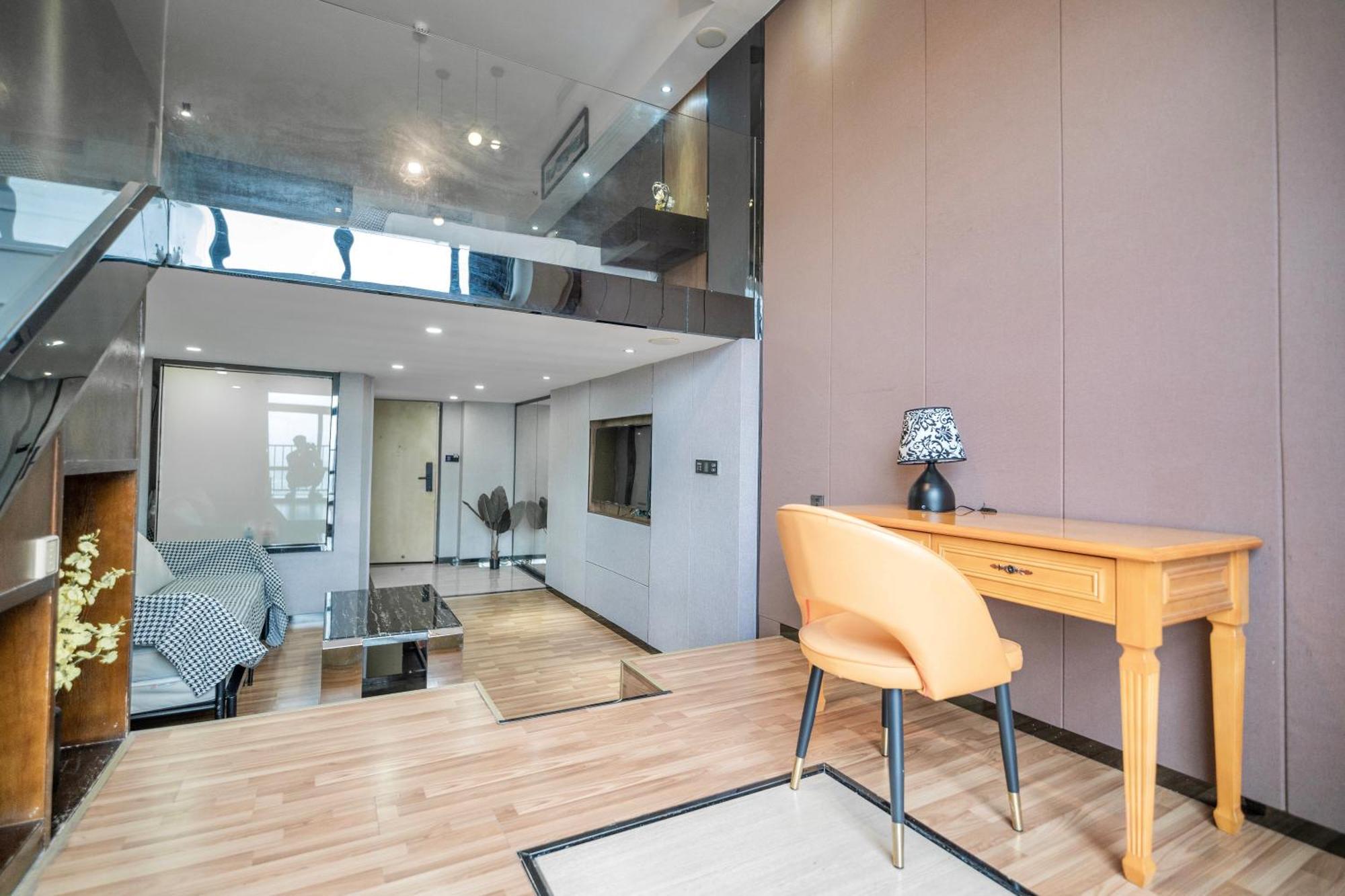 Lavendar Duplex Apartment Guangzhou Bagian luar foto